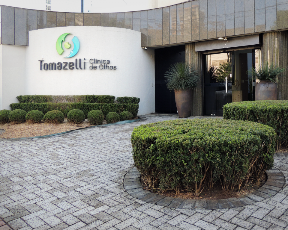 Clnica de Olhos Tomazelli  Oftalmologia Geral, Exames e Cirurgias -